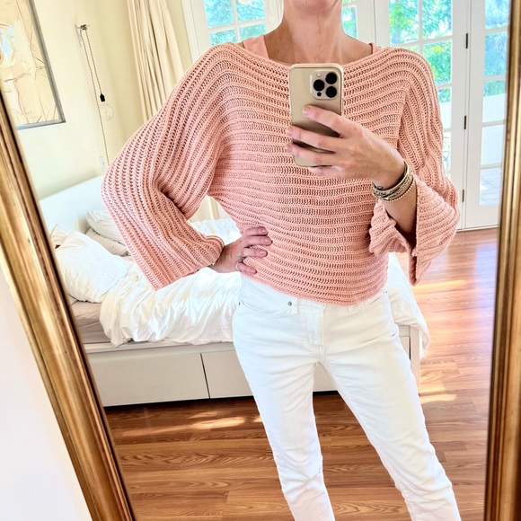 Sexy Pink Off-the-Shoulder Sweater — M - Picture 5 of 8